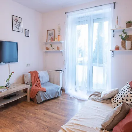 Studio Z Ogrodkiem Daire *